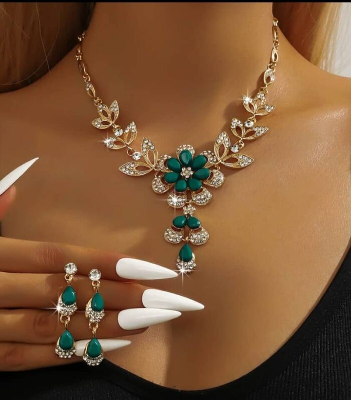 Emerald Blossom Elegance Set