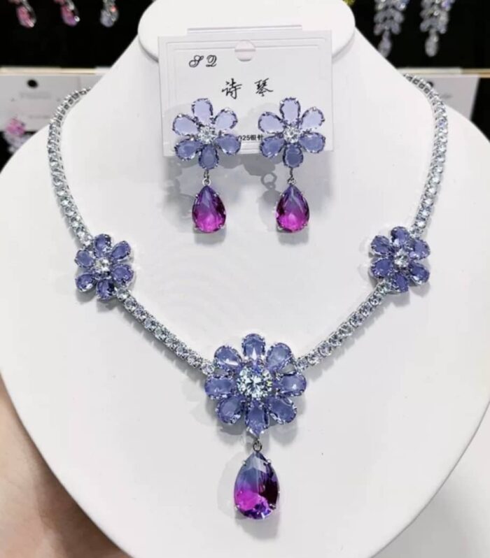 Oba Elegance Floral Crystal Set