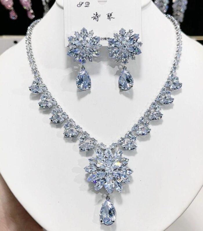 Erelu Elegance Crystal Set