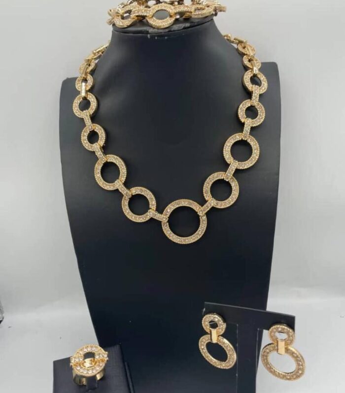 Empress Gold Circle Elegance Set