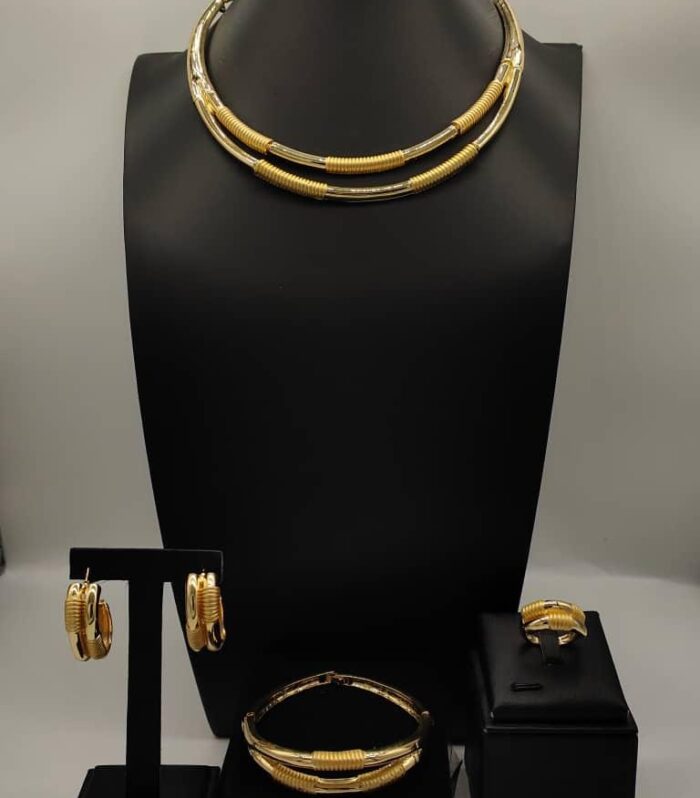 Empress Elegance Gold Set