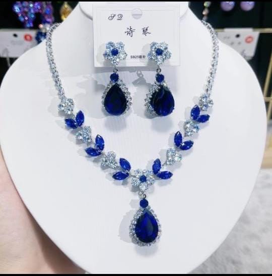 Empress Sapphire Elegance Set