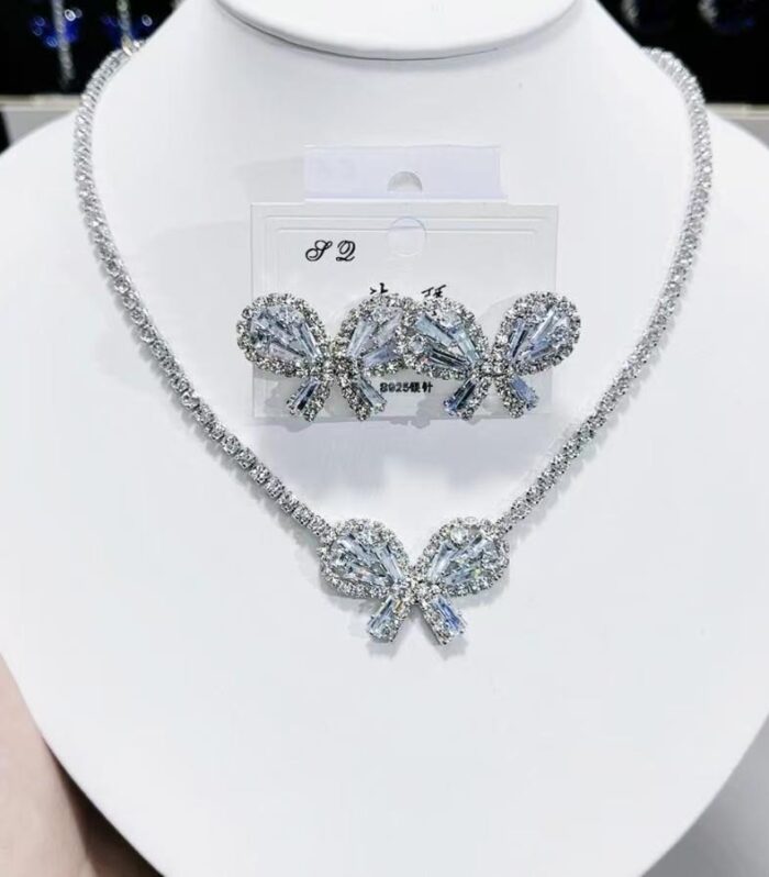 Sparkling Bow Elegance